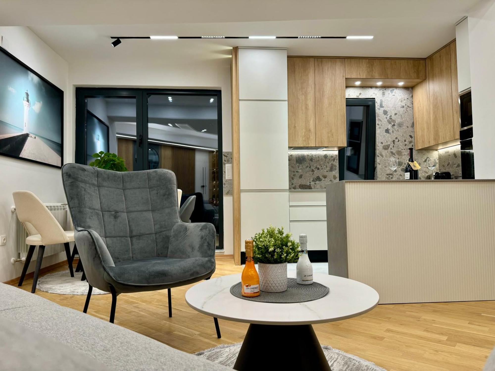 Maria Luxury Apartment سكوبجي المظهر الخارجي الصورة
